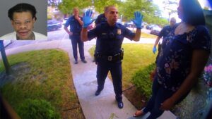 Boyfriend Kidnaps Girlfriend for Hours After He Snaps Over Facebook Messages